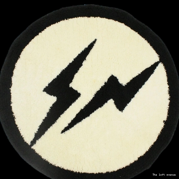RUG FRAGMENT DESIGN 0818